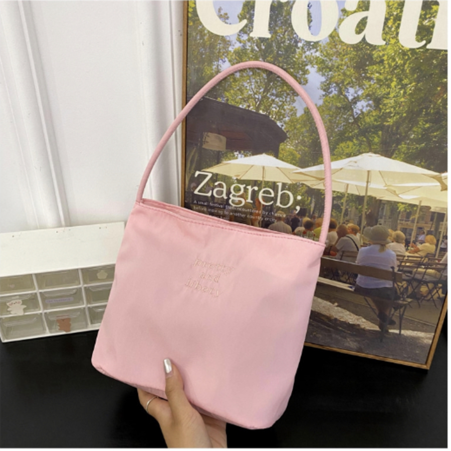 Belena Mini Eco Tote — компактная и лёгкая сумка для минималистичных образов