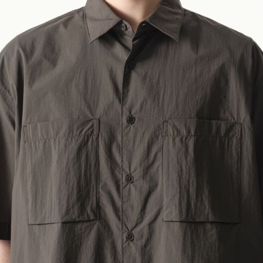 City Leisure Lightweight Nylon Oversized Short Sleeve Shirt [Mud Grey]