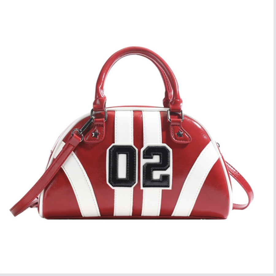 Racer 02 Tote — спортивный ритм в компактном формате