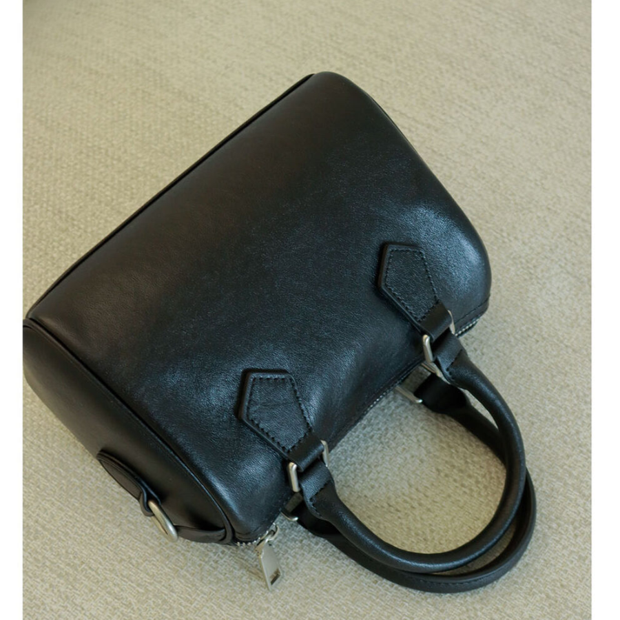 Noiré Mini Boston Bag — изысканная мини-сумка из натуральной кожи