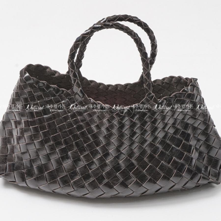 Natural Garden Woven Leather Tote — натуральная эстетика на каждый день