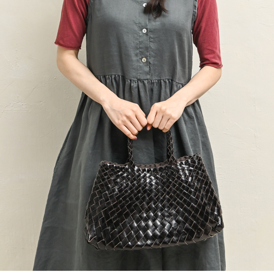 Natural Garden Woven Leather Tote — натуральная эстетика на каждый день