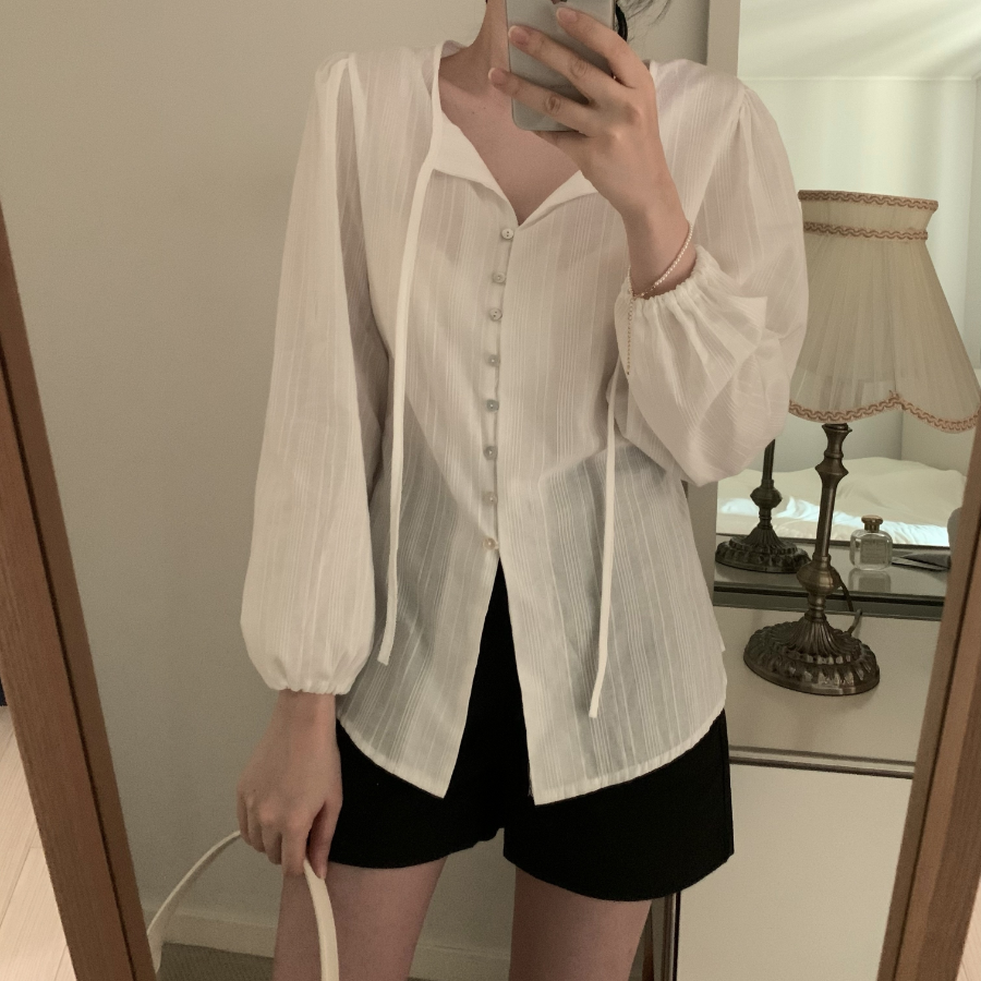 JENNIE – блузка Ribbon Tie Blouse