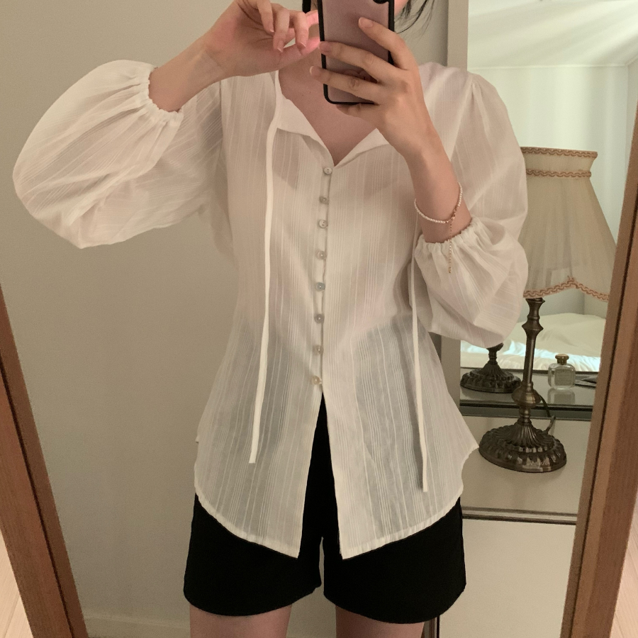 JENNIE – блузка Ribbon Tie Blouse