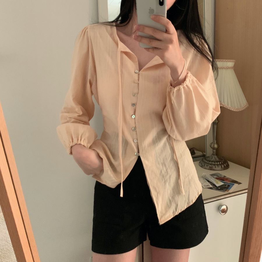 JENNIE – блузка Ribbon Tie Blouse