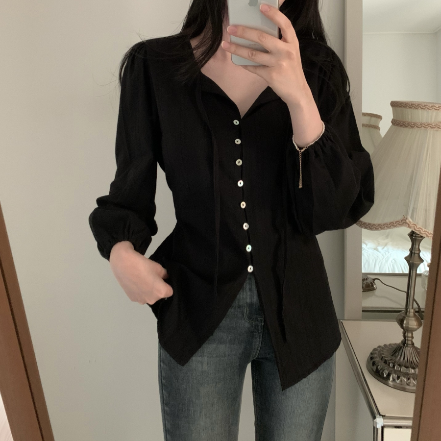 JENNIE – блузка Ribbon Tie Blouse