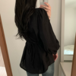 JENNIE – блузка Ribbon Tie Blouse