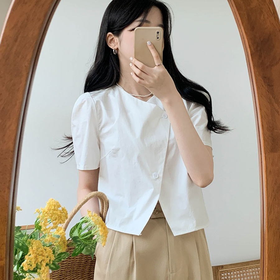 Sasan – блузка V-Neck Short Sleeve Crop Blouse
