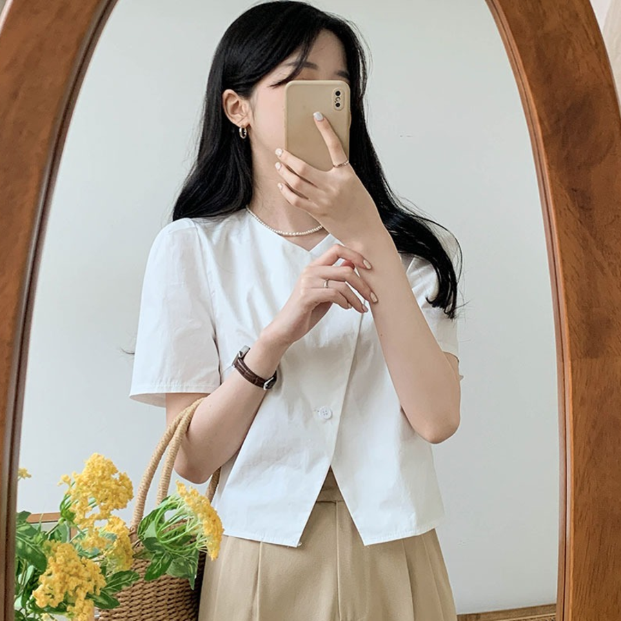 Sasan – блузка V-Neck Short Sleeve Crop Blouse