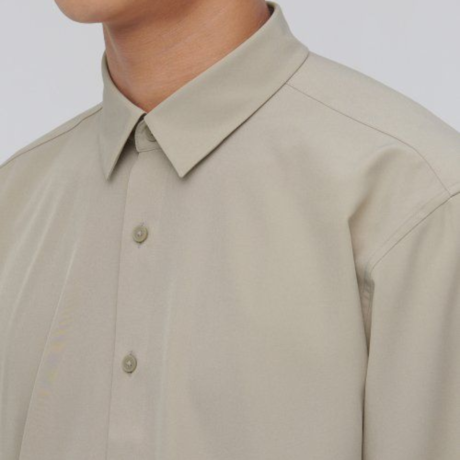 Relax Fit Silky Shirt [Light Beige]