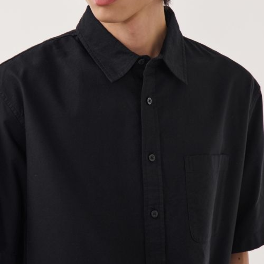 Relaxed Oxford Short-Sleeve Shirt [Black]