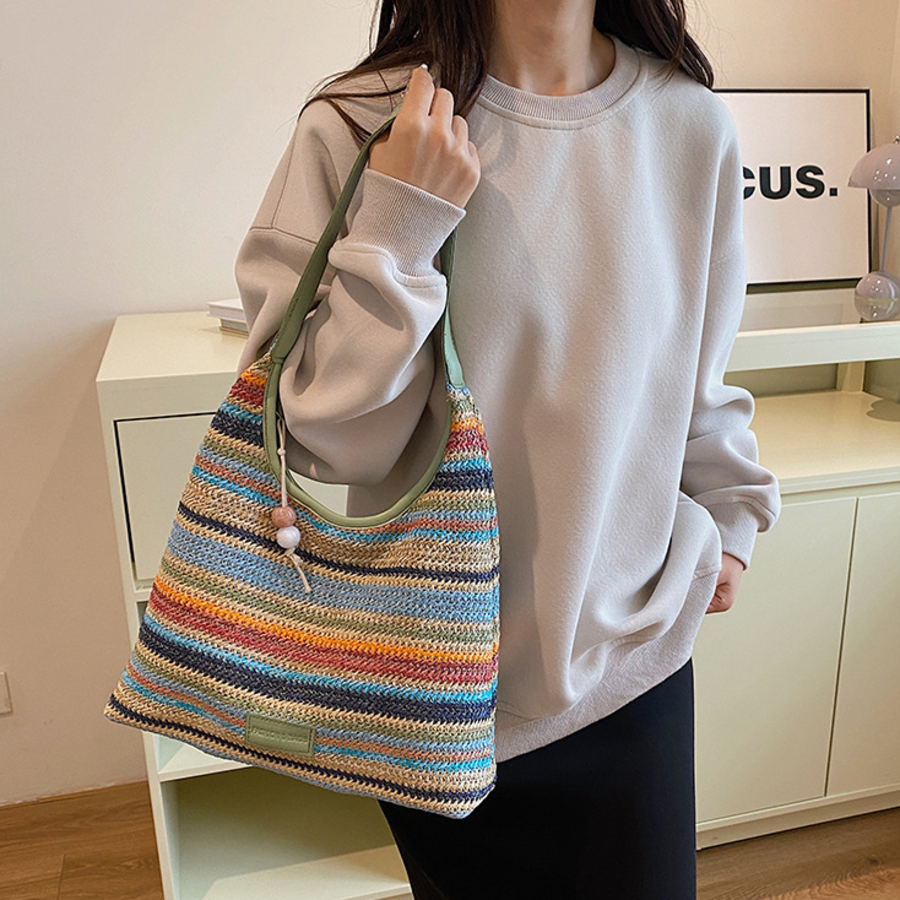 Ethnic Evo Tote Bag — этнический акцент в повседневном стиле