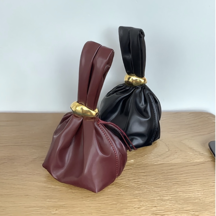 Feminine Shirr Mini Leather Handbag — элегантный акцент для вашего образа