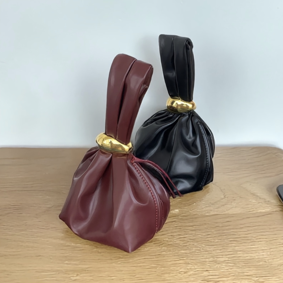 Feminine Shirr Mini Leather Handbag — элегантный акцент для вашего образа