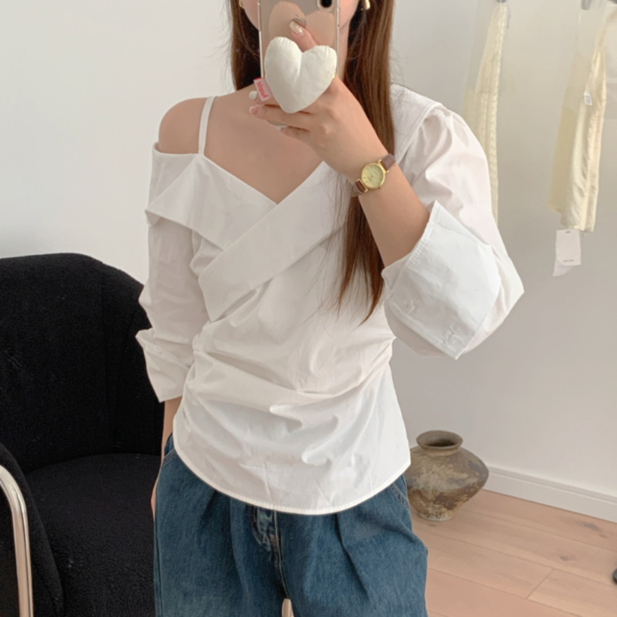 Atove – блузка Unbal Off-Shoulder Blouse