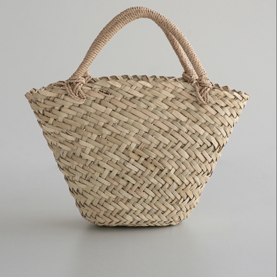 Basilone Rattan Tote — натуральная эстетика для летнего образа
