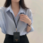 Kium Enamel Shiny Tote — глянцевый акцент на каждый день