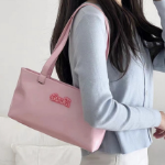 Kium Enamel Shiny Tote — глянцевый акцент на каждый день