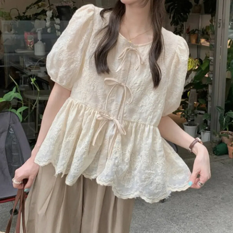 Античный комплект с пышными рукавами и брюками