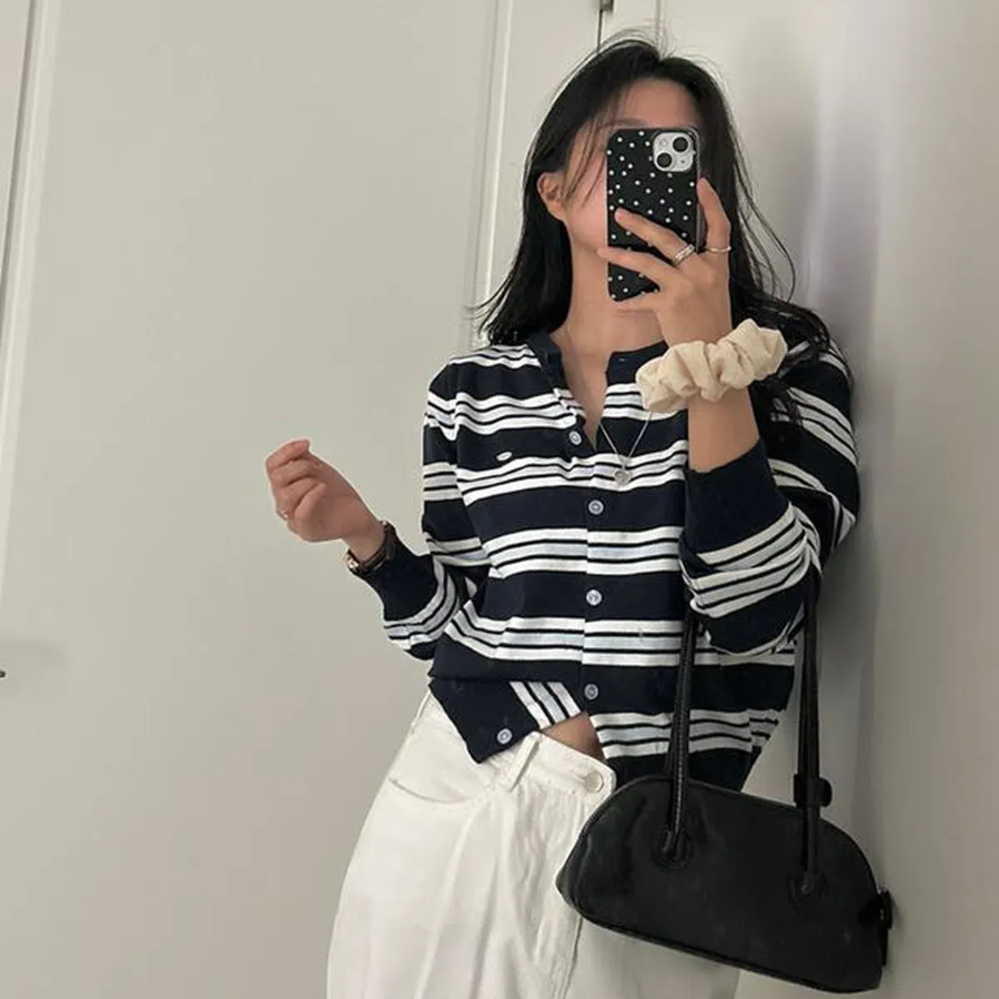 Judy Pendant Stripe Round Knit Cardigan