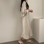 Льняная рубашка с длинным сарафаном без рукавов