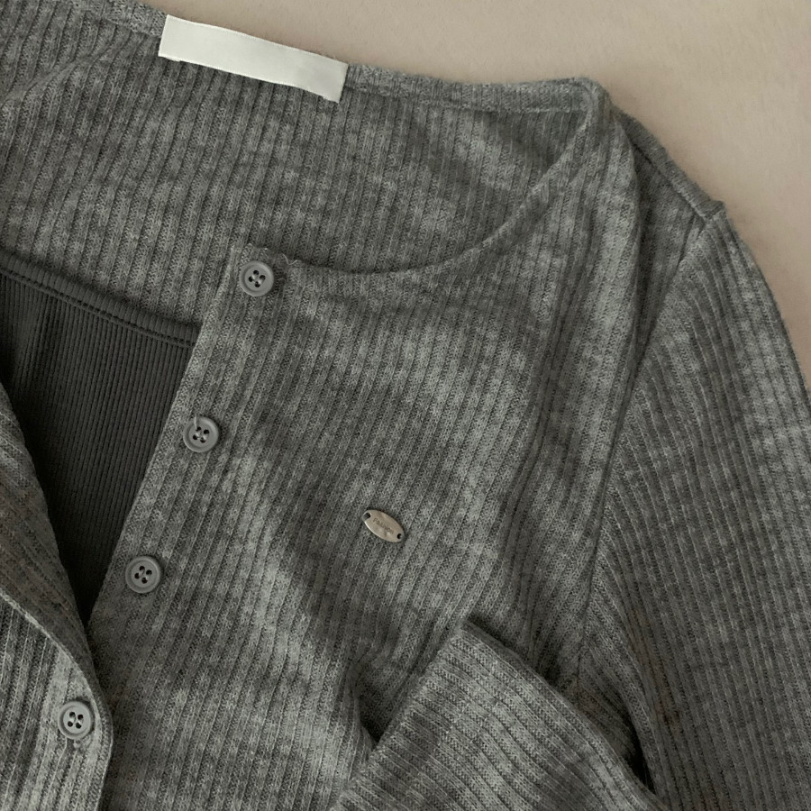 Side Shirring Slim Fit Layered Knit Cardigan