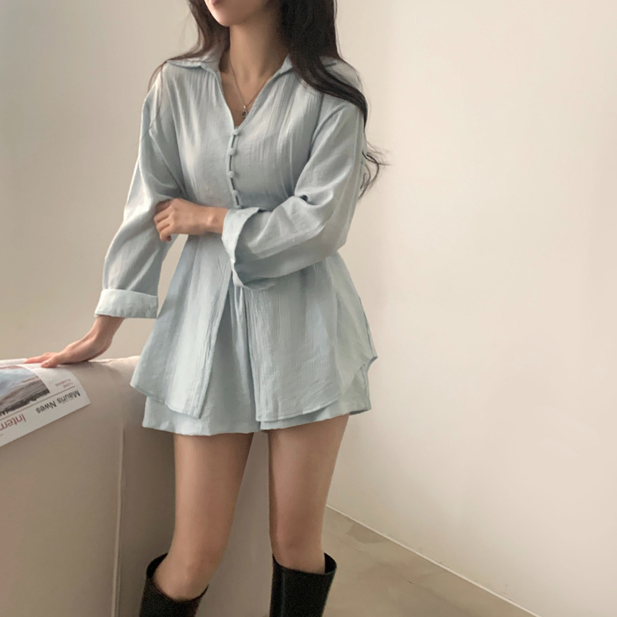 Шифоновая удлиненная блузка с и юбка-шорты