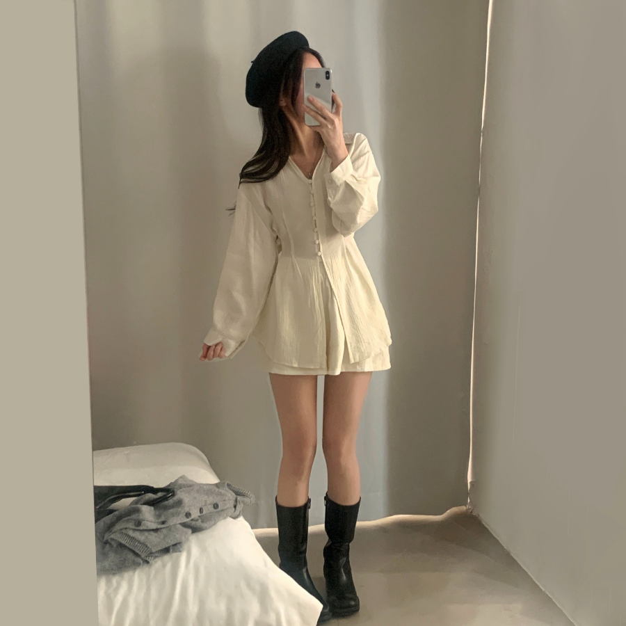 Шифоновая удлиненная блузка с и юбка-шорты