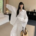 Рубашка оверсайз и широкие брюки