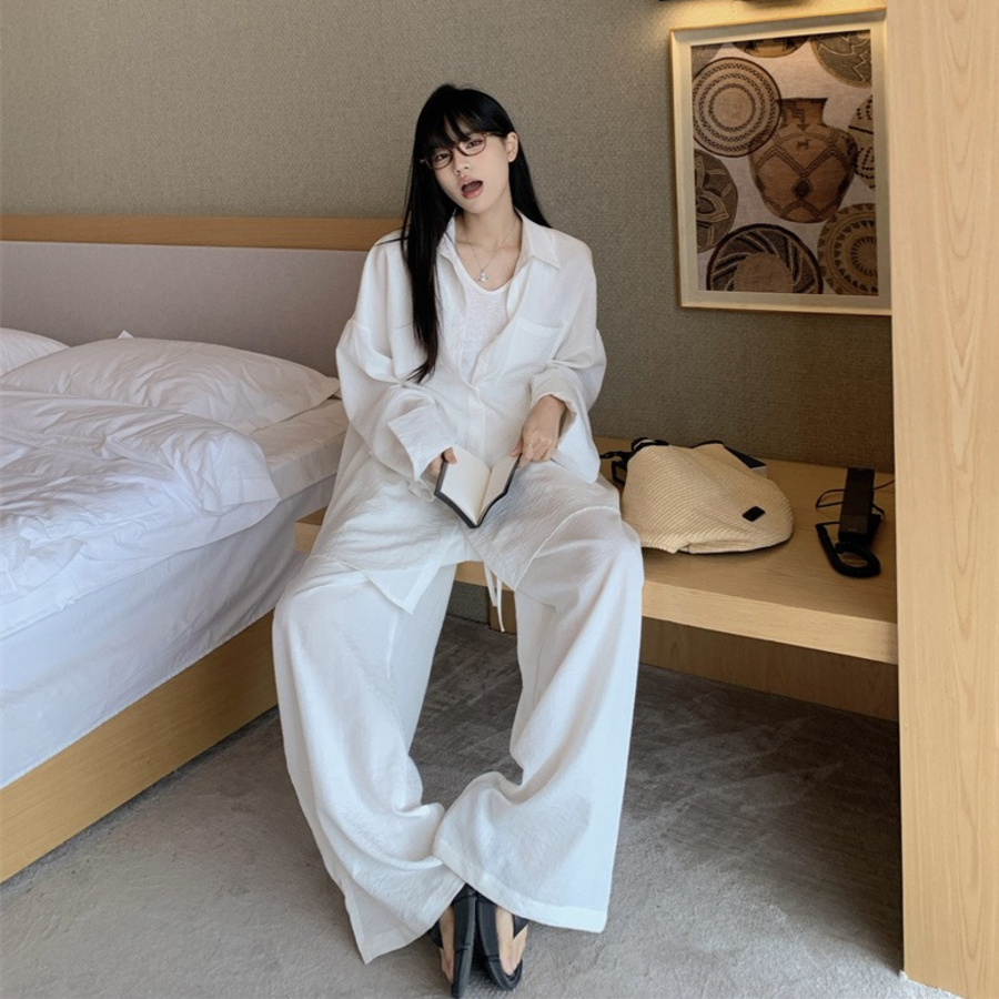 Рубашка оверсайз и широкие брюки