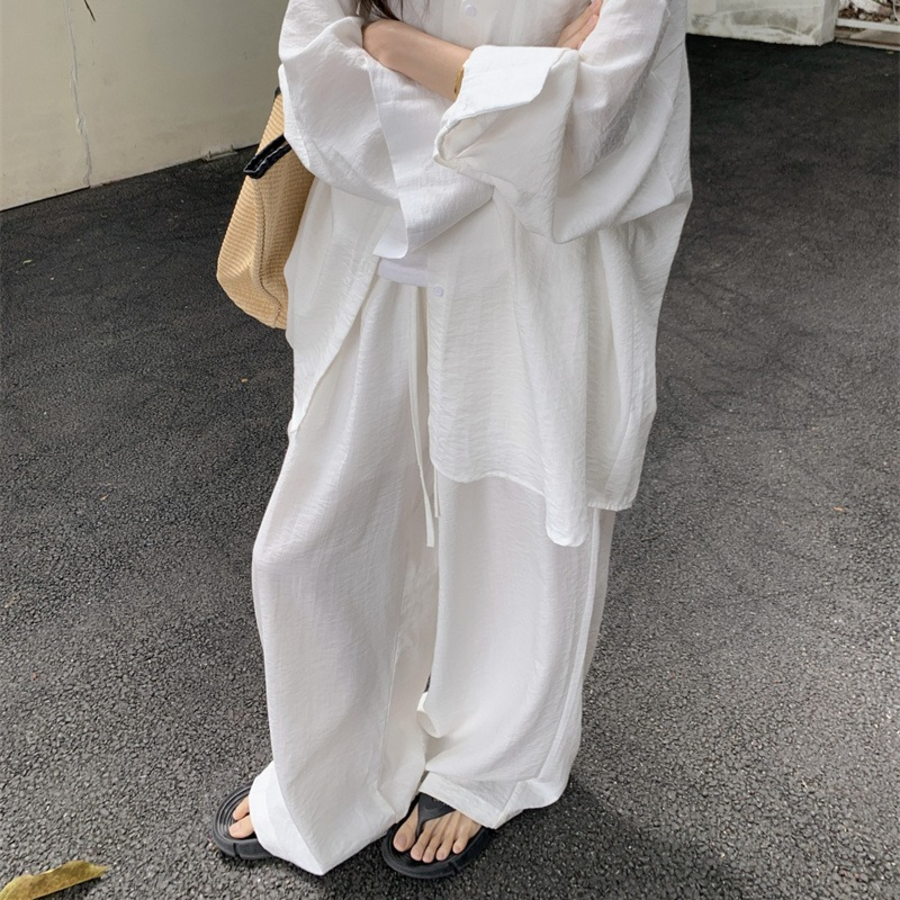 Рубашка оверсайз и широкие брюки