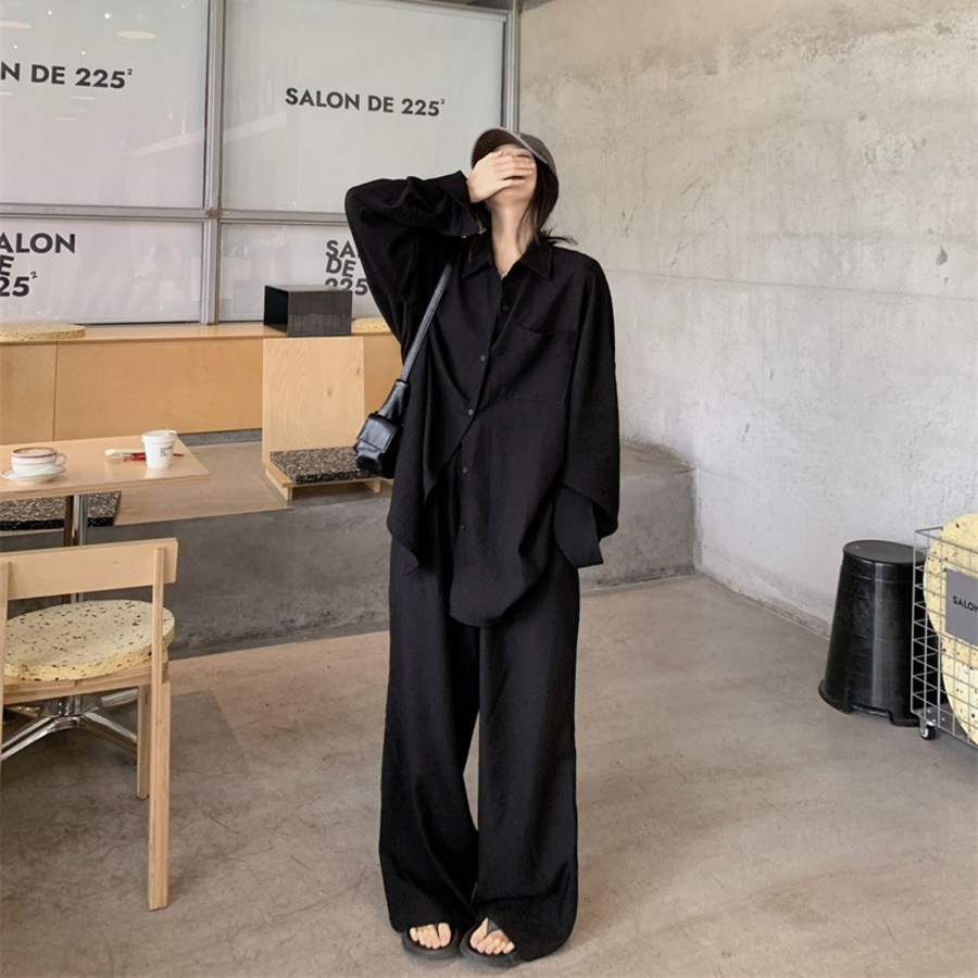 Рубашка оверсайз и широкие брюки