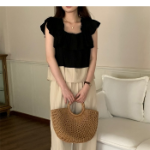 Блузка с контрастной отделкой и широкие брюки с рюшами