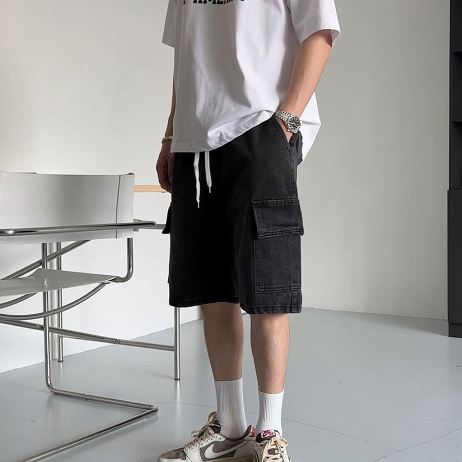 Ocean One-Tuck Cargo Denim Shorts