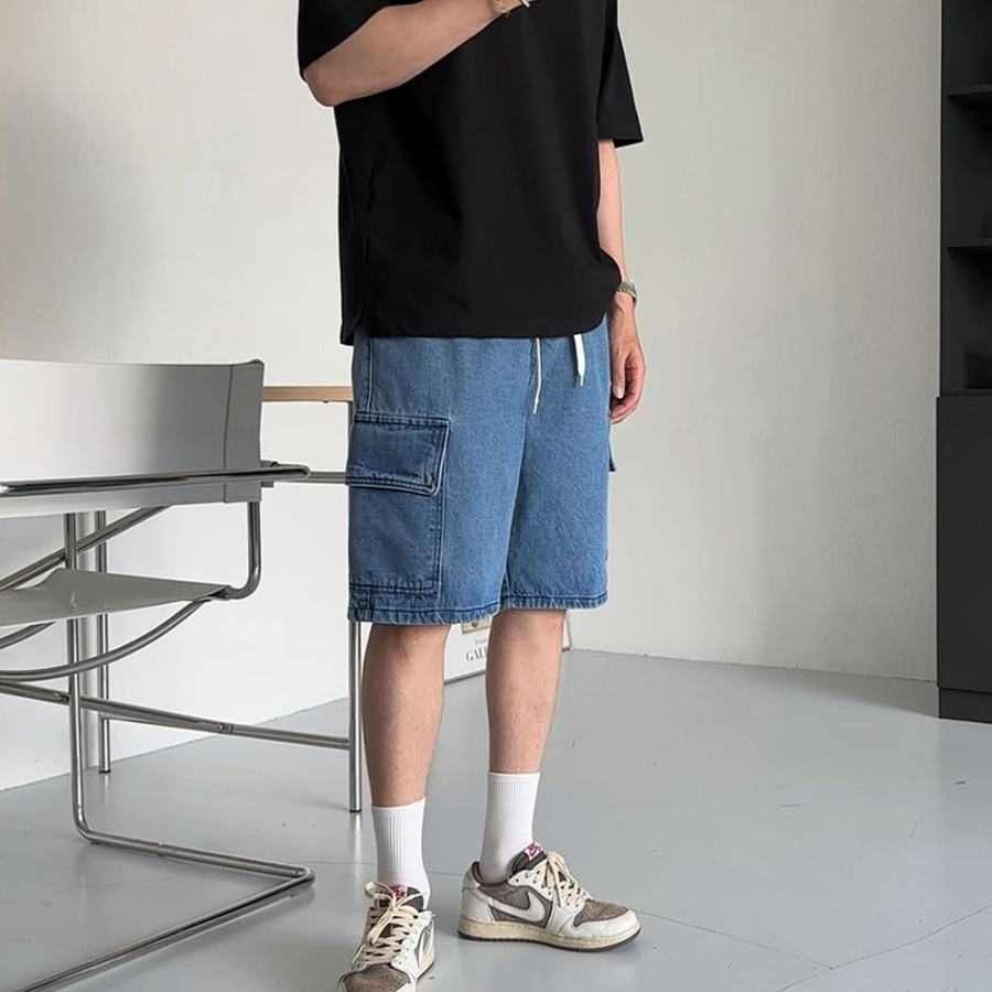 Ocean One-Tuck Cargo Denim Shorts