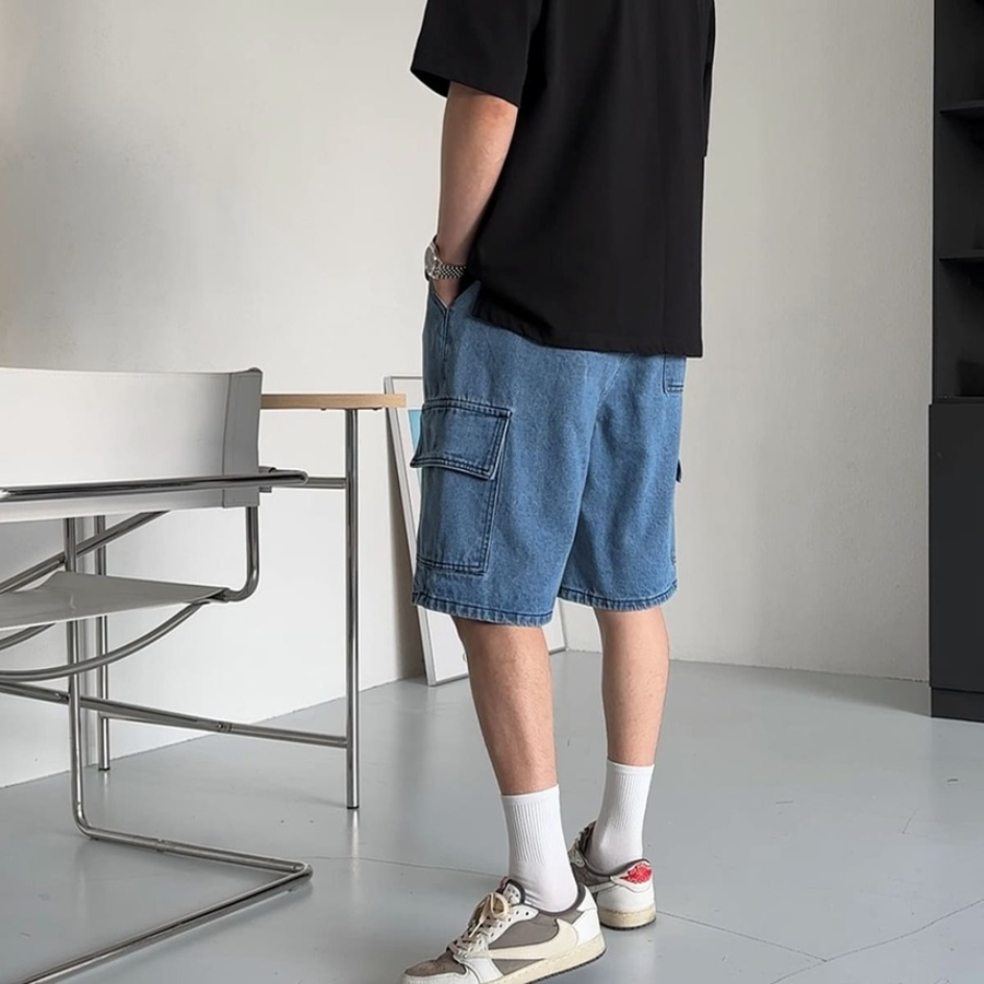 Ocean One-Tuck Cargo Denim Shorts