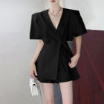 Комплект с оверсайз-жакетом и бермудами