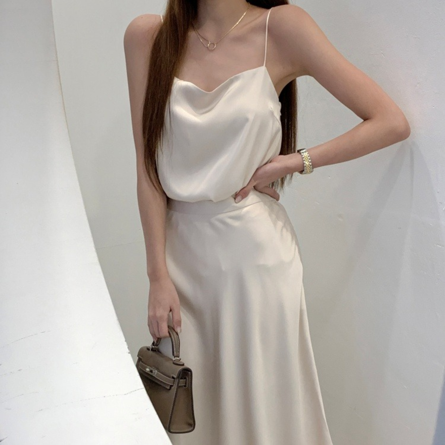 Комплект с топом на бретелях и длинной юбкой-русалкой