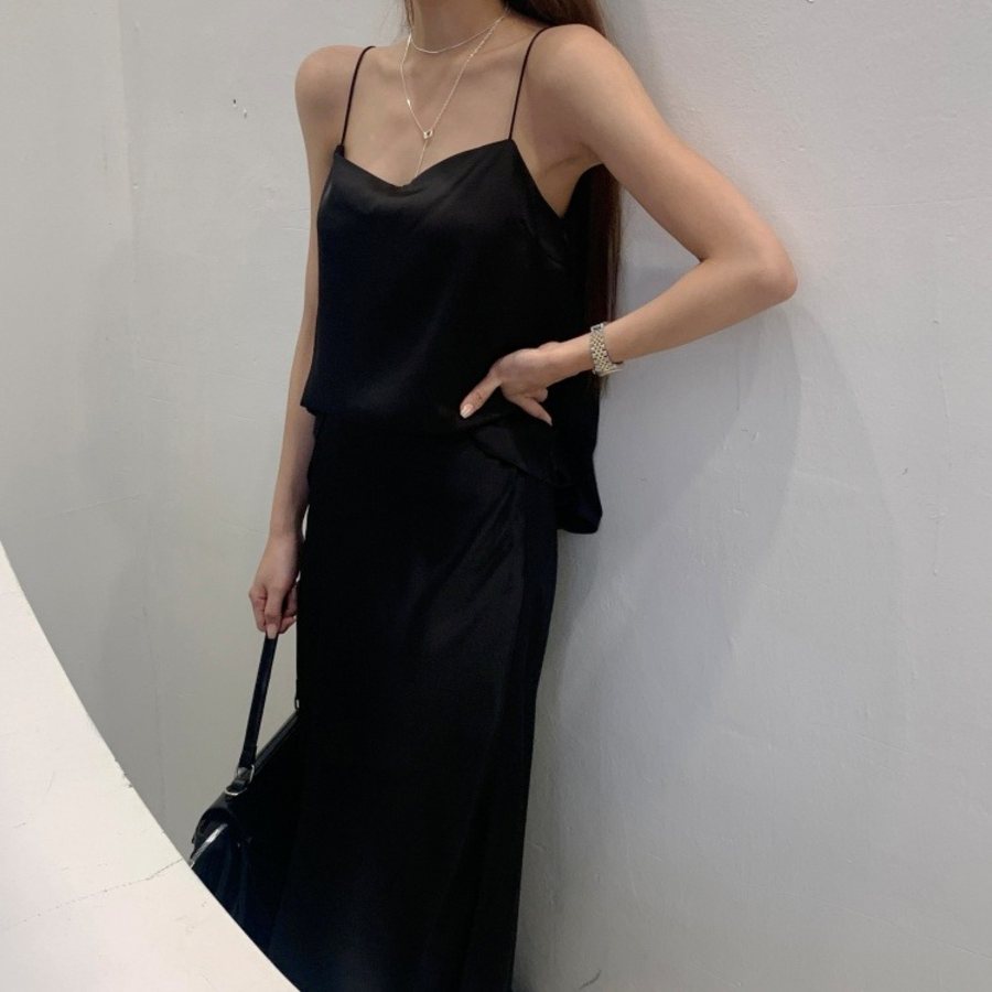 Комплект с топом на бретелях и длинной юбкой-русалкой