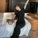 Комплект с кроп-топом и широкими трикотажными брюками