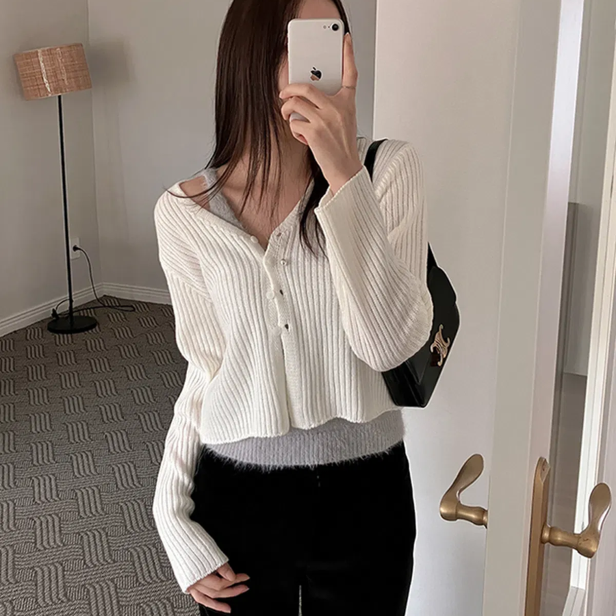 Mineb Ribbed Crop Cardigan
