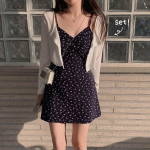 Двойка из сарафана с мелким цветочным принтом и лёгкого кардигана