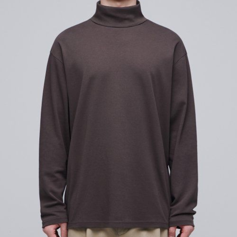 Relaxed Turtle Neck Long Sleeve T-Shirt [Dark Brown]