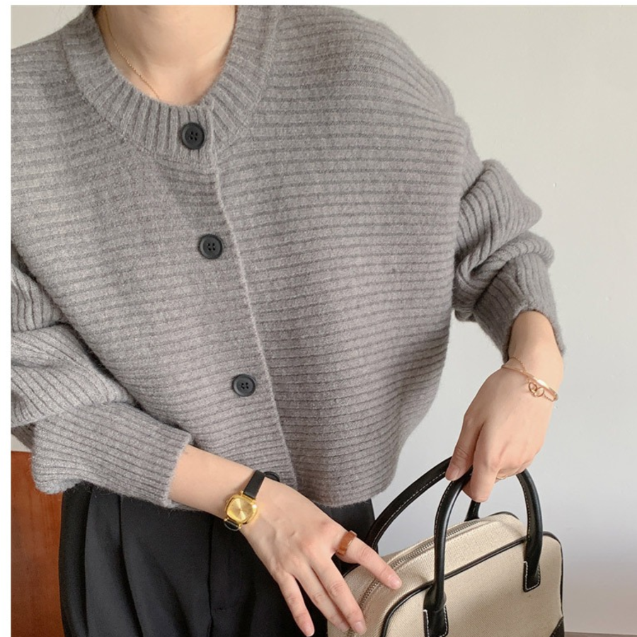 Feminine Styling Batwing Crop Knit Cardigan