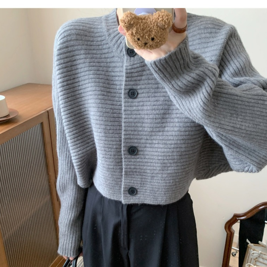 Feminine Styling Batwing Crop Knit Cardigan