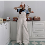 Широкий джинсовый комбинезон с лямками