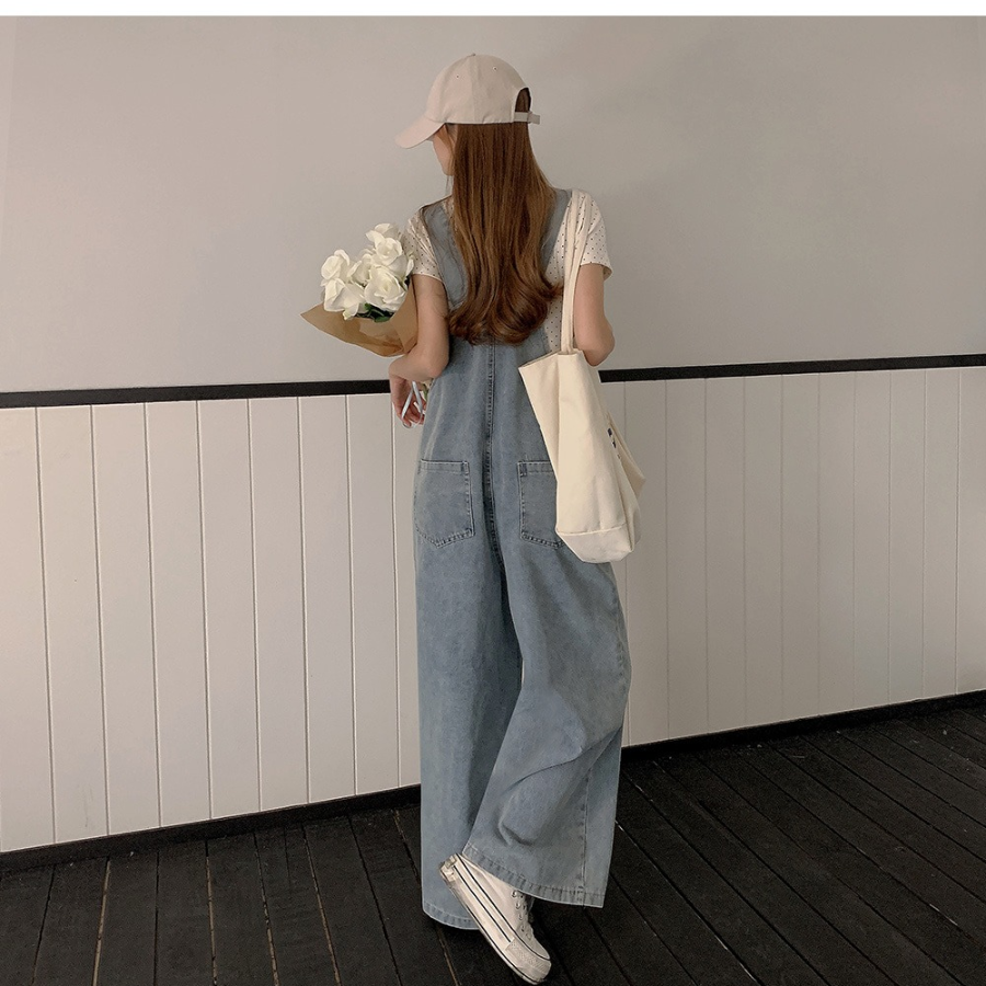 Широкий джинсовый комбинезон с лямками