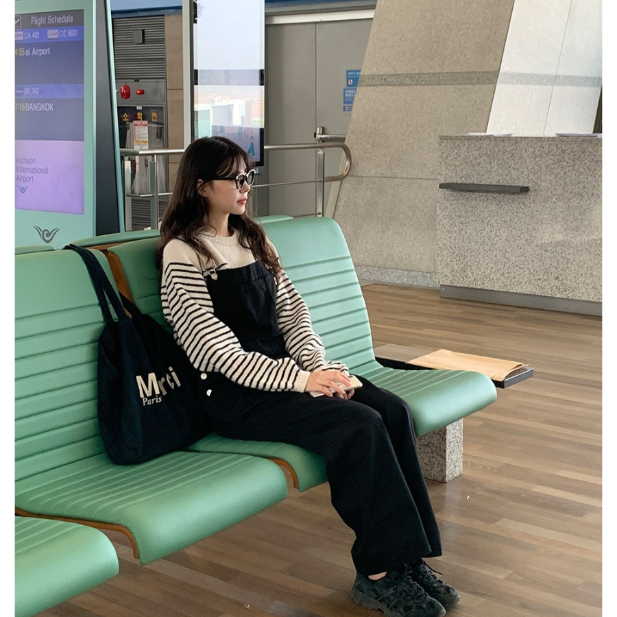 Комбинезон с контрастными вставками