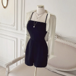 Комплектный комбинезон с кроп-блузкой и шортами