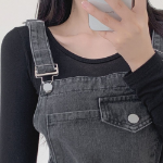 Джинсовый комбинезон-шорты с лямками, регулируемыми шнурками и отворотами